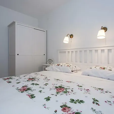 Vintage Apartment